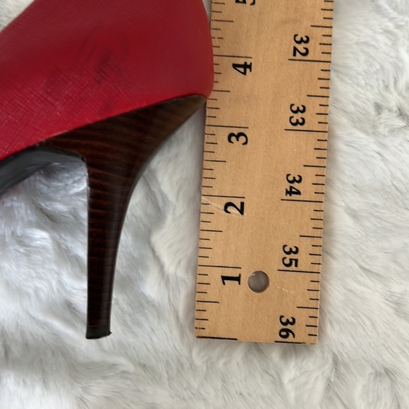 Red leather Michael Kors pumps - Picture 8 of 14
